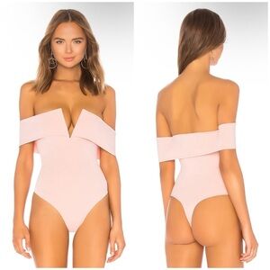 Superdown Aaliyah Deep V Bodysuit in Blush Size XS